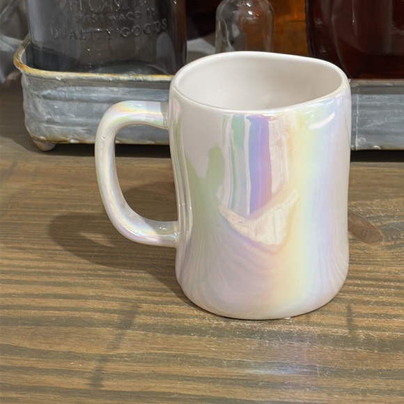 Rae Dunn 2020 CANDY HEARTS Iridescent Mug - Picture 3 of 11